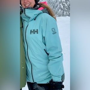 Great condition - Helly Hansen PowChaser women’s winter jacket